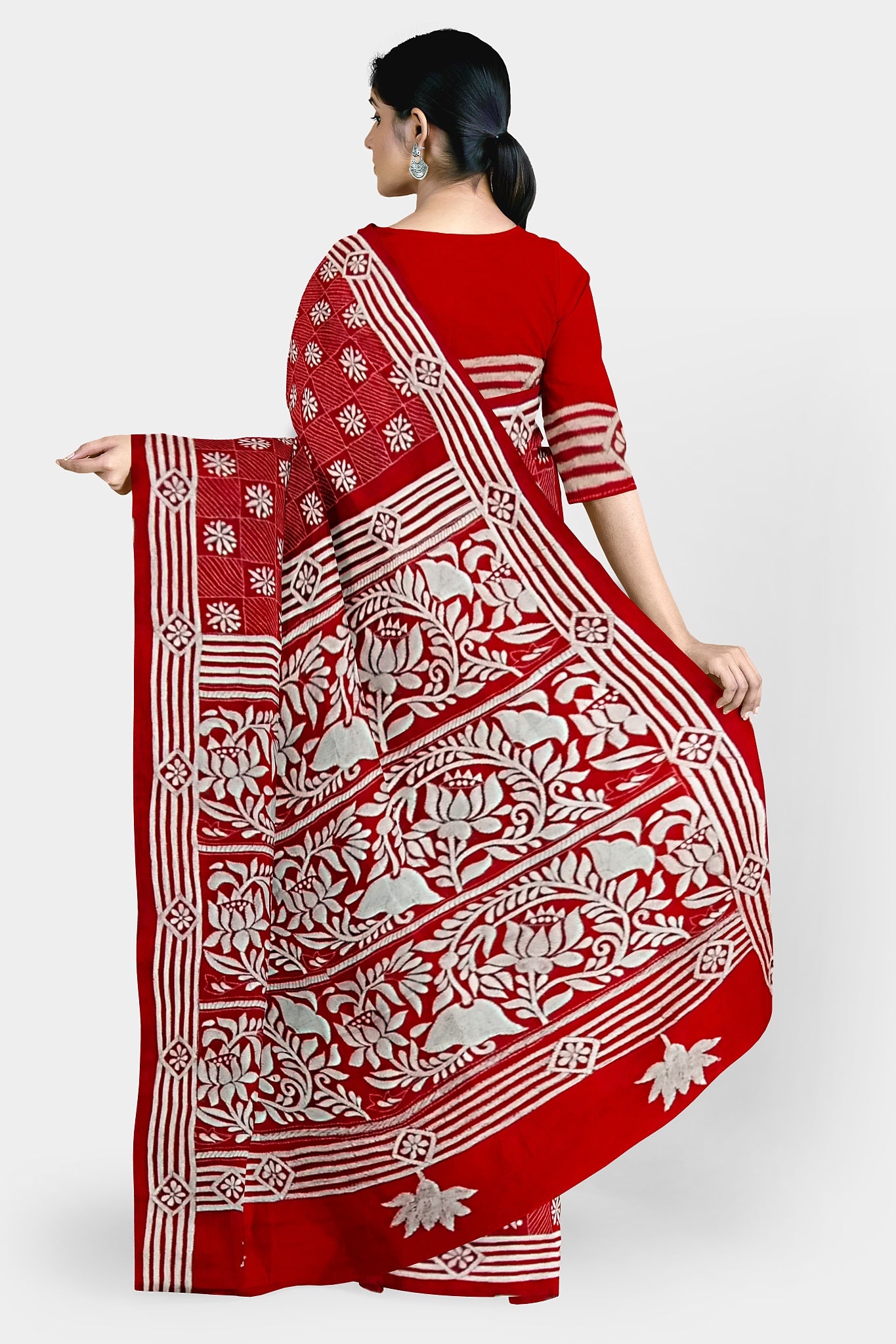Kantha Stitch: Stylish Blended Silk Saree showcasing Traditional Artistry in Modern Indian Fashion with BP