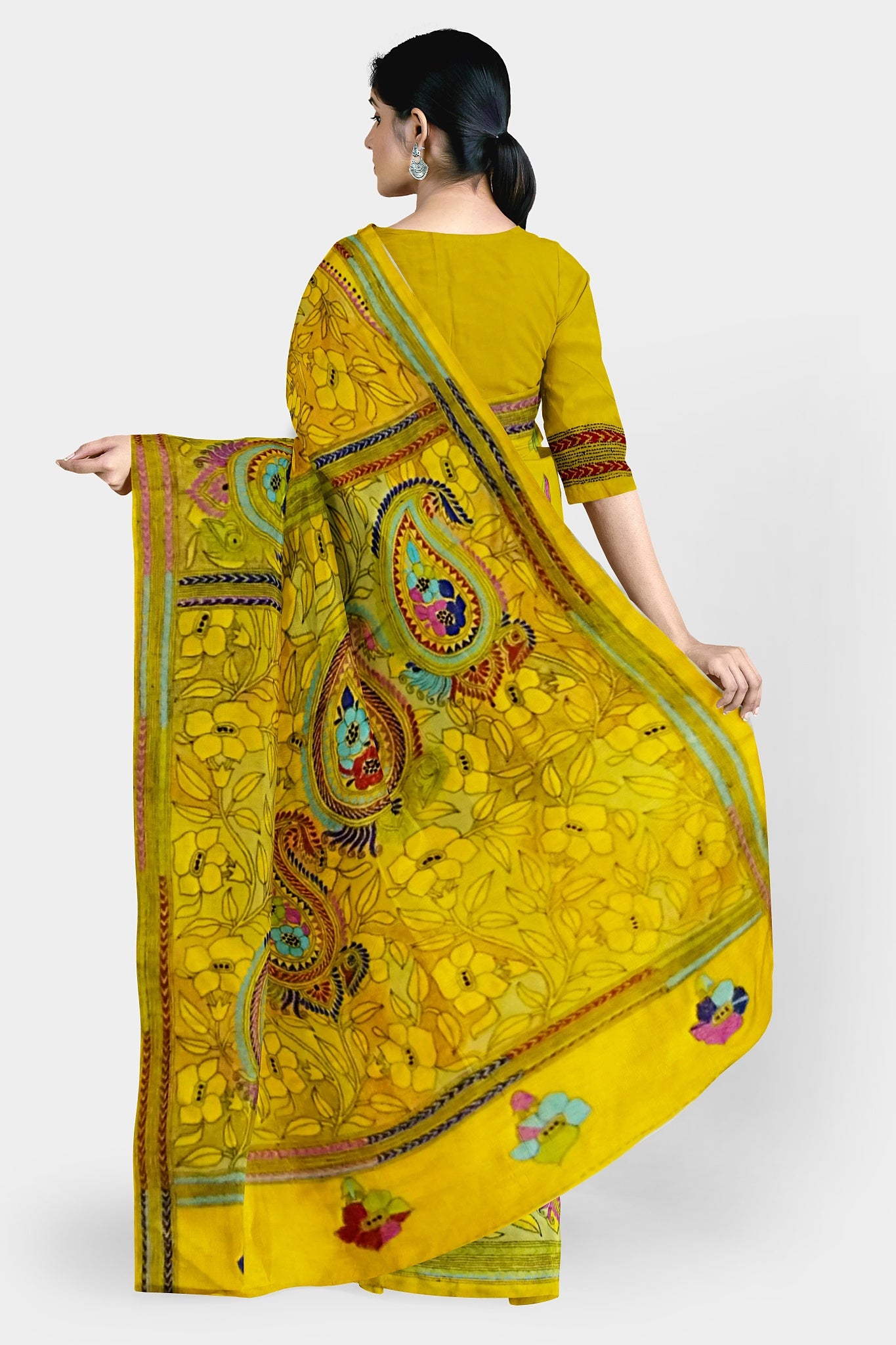Kantha Stitch: Stylish Blended Silk Saree showcasing Traditional Artistry in Modern Indian Fashion With BP