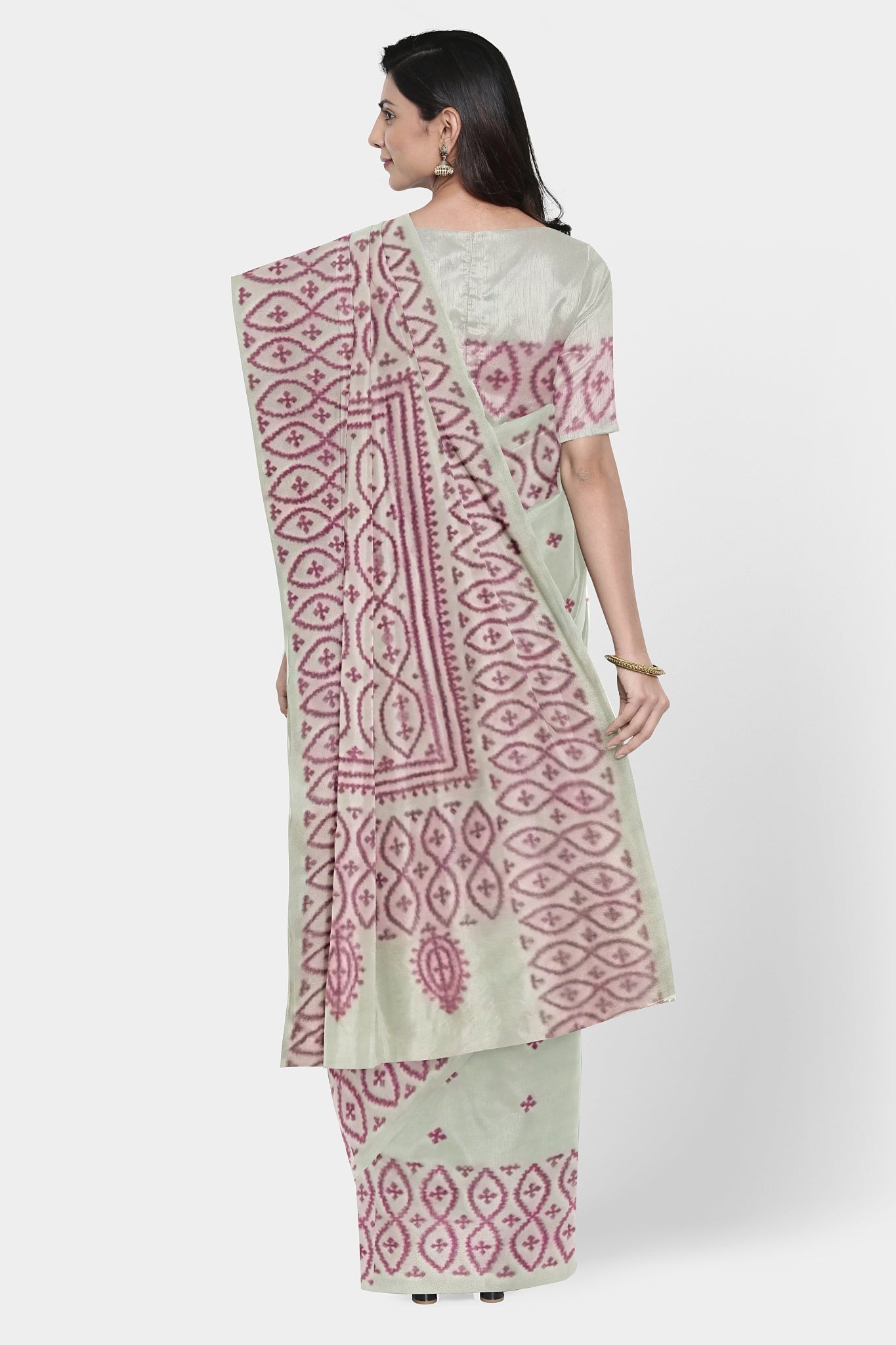 Gujrati Stitch: Stylish Blended Silk Saree showcasing Traditional Artistry in Modern Indian Fashion With BP