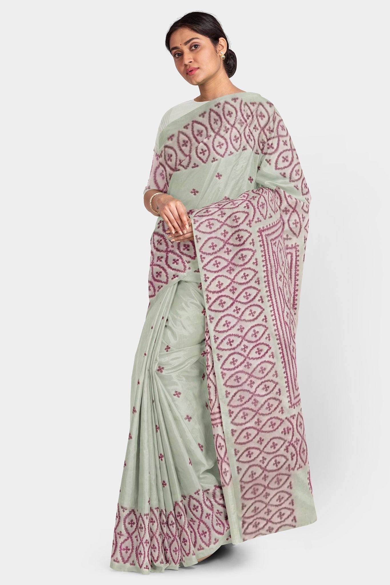 Gujrati Stitch: Stylish Blended Silk Saree showcasing Traditional Artistry in Modern Indian Fashion With BP