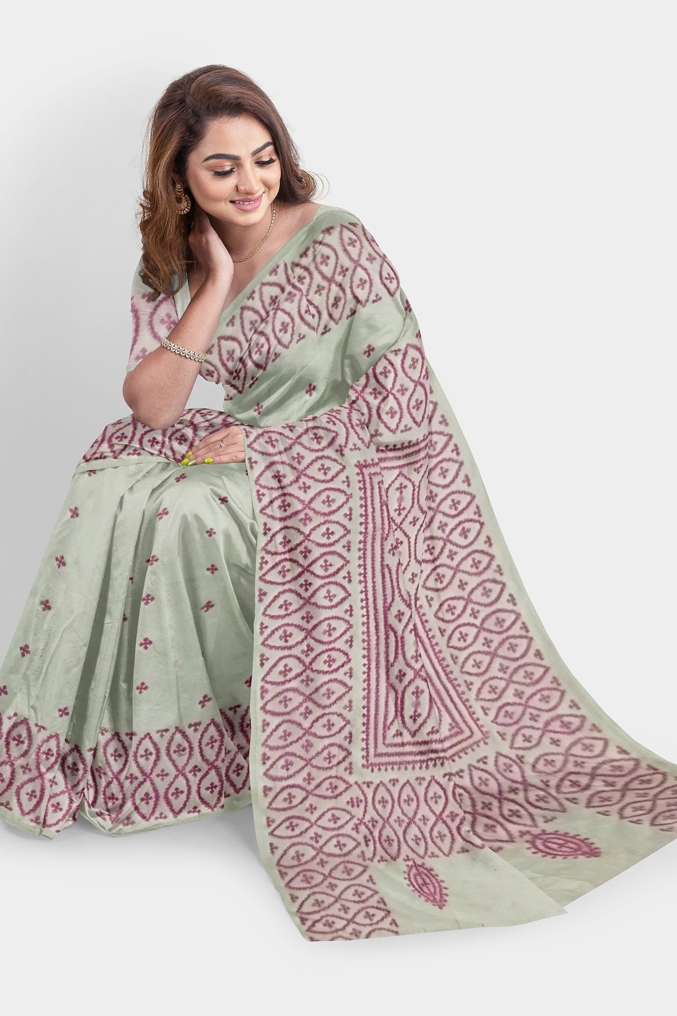 Gujrati Stitch: Stylish Blended Silk Saree showcasing Traditional Artistry in Modern Indian Fashion With BP