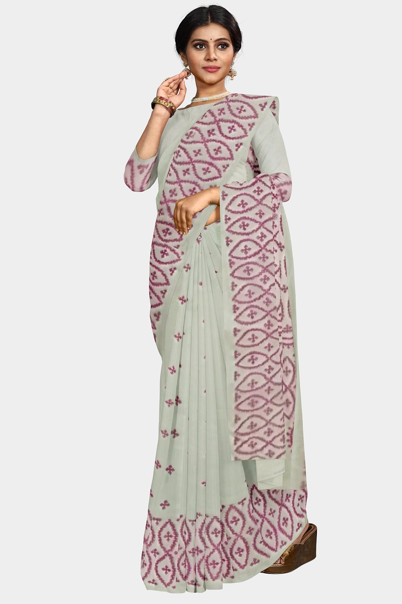 Gujrati Stitch: Stylish Blended Silk Saree showcasing Traditional Artistry in Modern Indian Fashion With BP