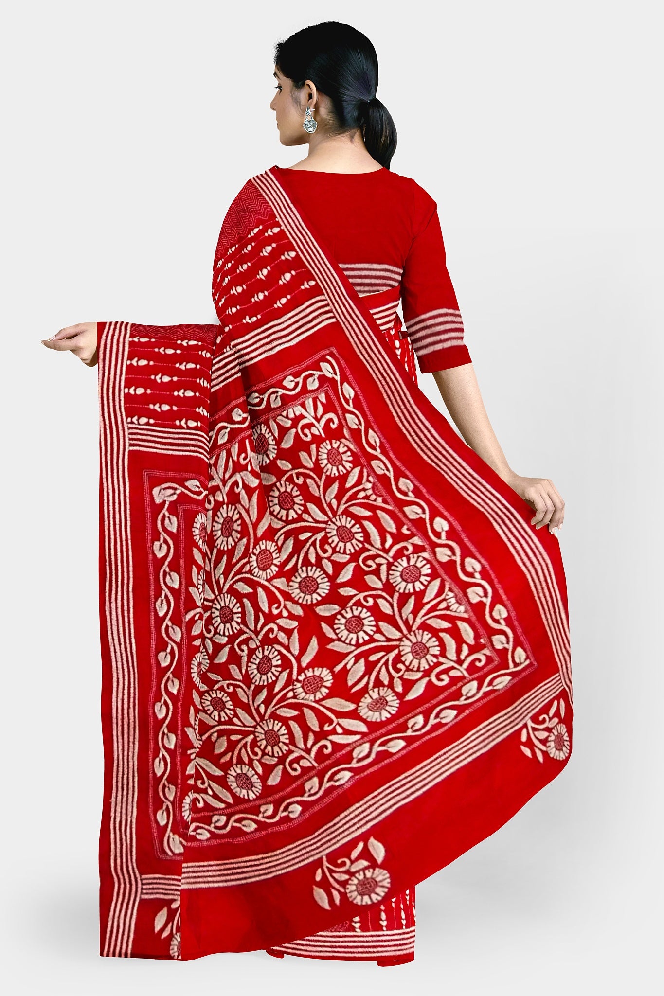Kantha Stitch: Stylish Blended Silk Saree showcasing Traditional Artistry in Modern Indian Fashion with BP