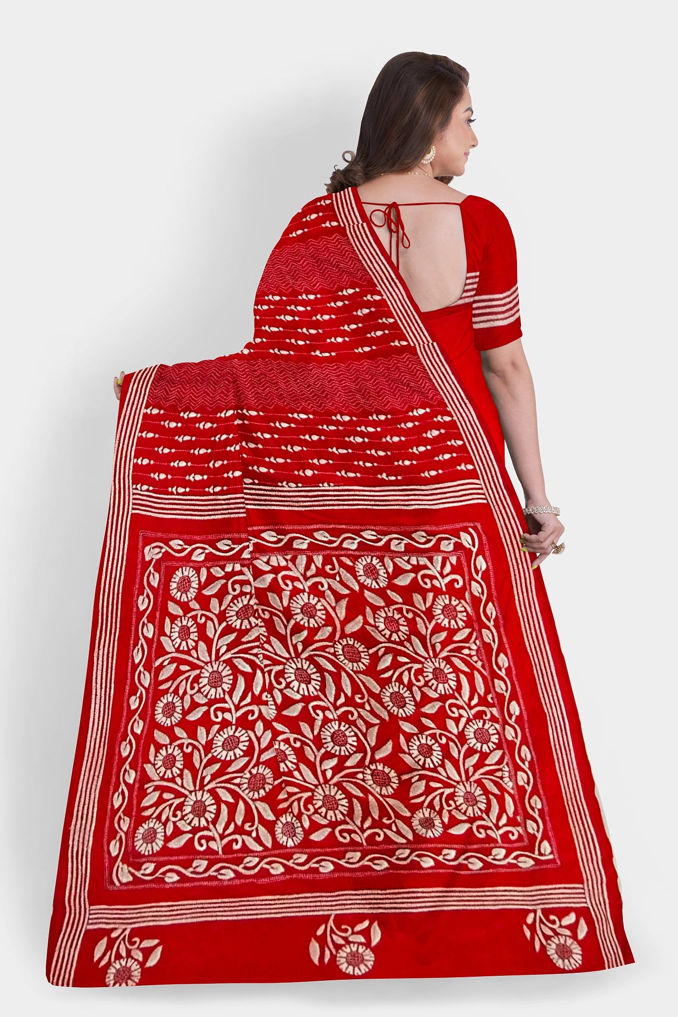 Kantha Stitch: Stylish Blended Silk Saree showcasing Traditional Artistry in Modern Indian Fashion with BP