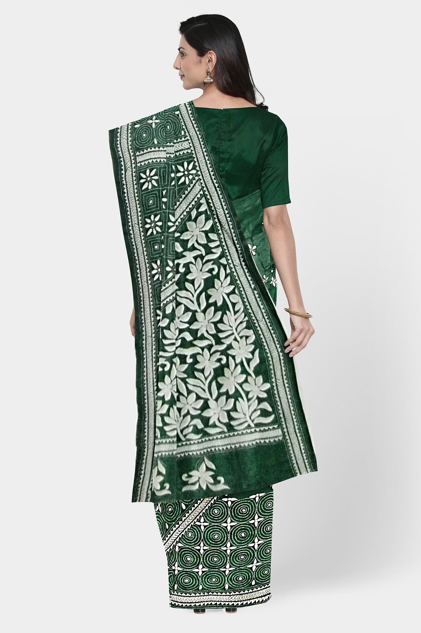 Kantha Stitch: Stylish Blended Silk Saree showcasing Traditional Artistry in Modern Indian Fashion with BP