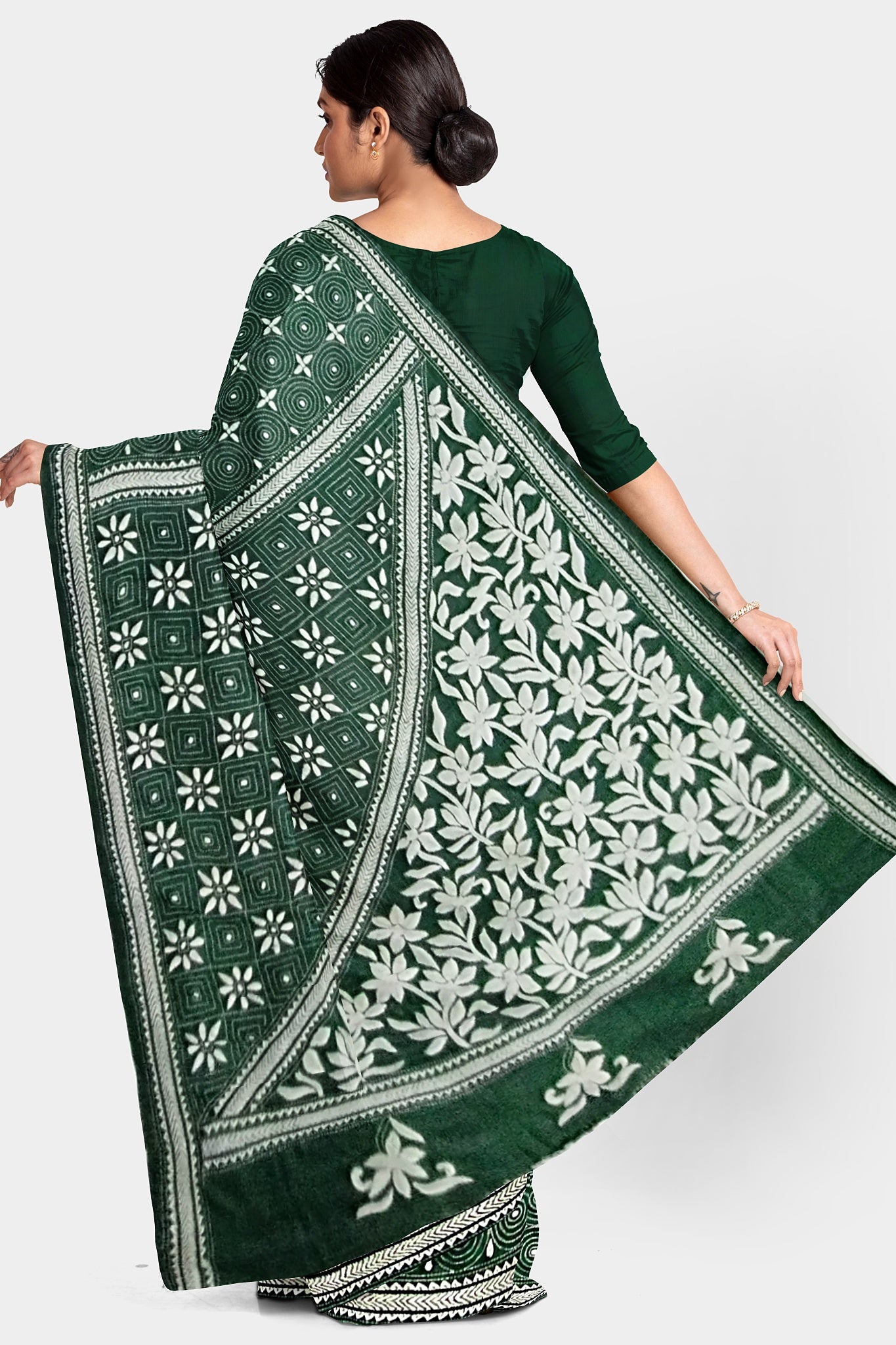 Kantha Stitch: Stylish Blended Silk Saree showcasing Traditional Artistry in Modern Indian Fashion with BP