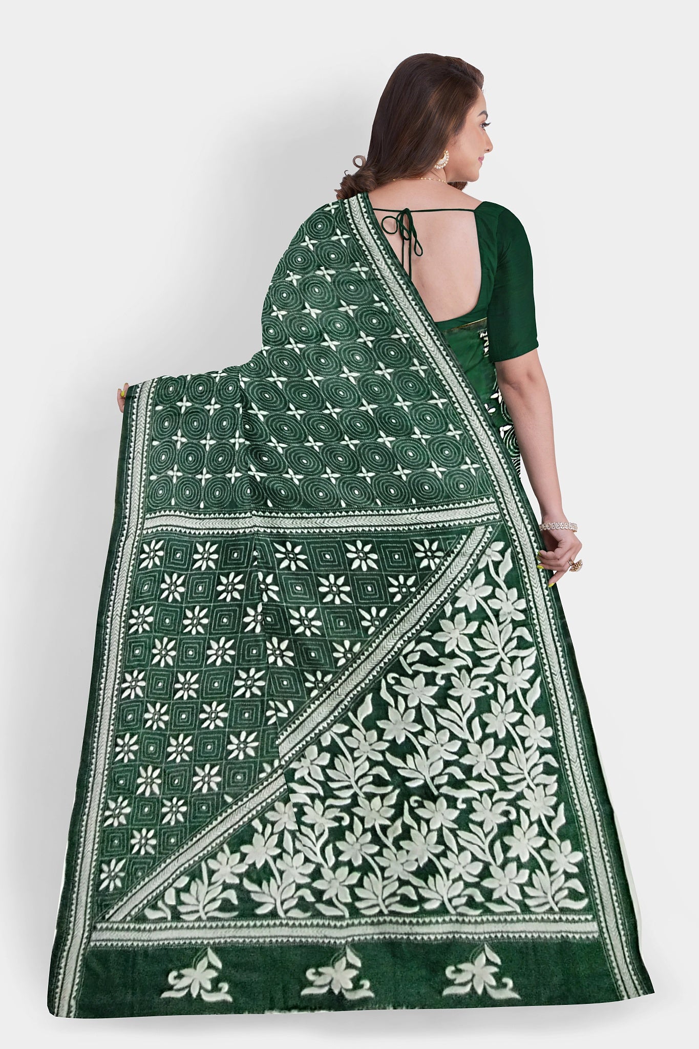 Kantha Stitch: Stylish Blended Silk Saree showcasing Traditional Artistry in Modern Indian Fashion with BP