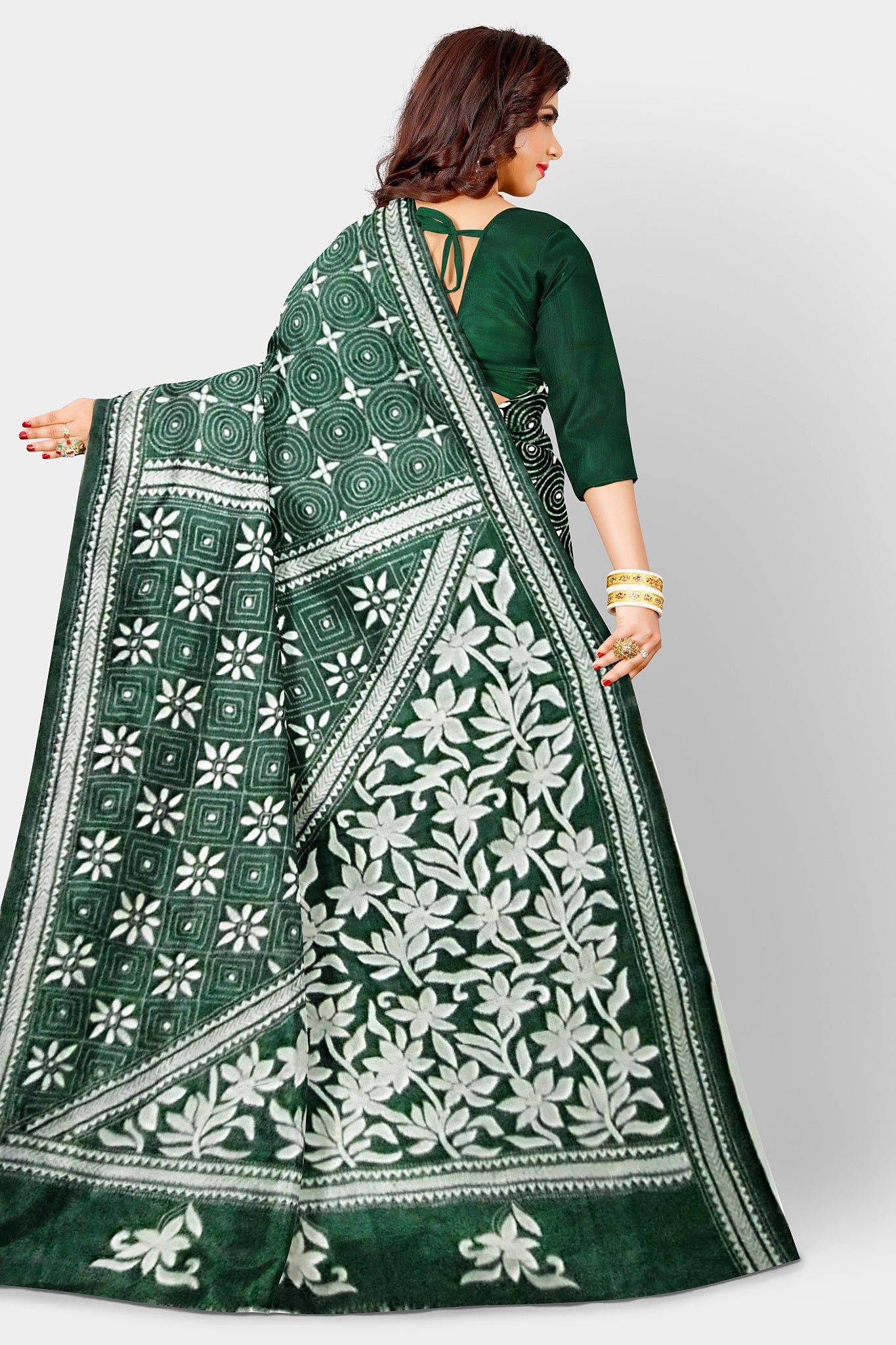Kantha Stitch: Stylish Blended Silk Saree showcasing Traditional Artistry in Modern Indian Fashion with BP