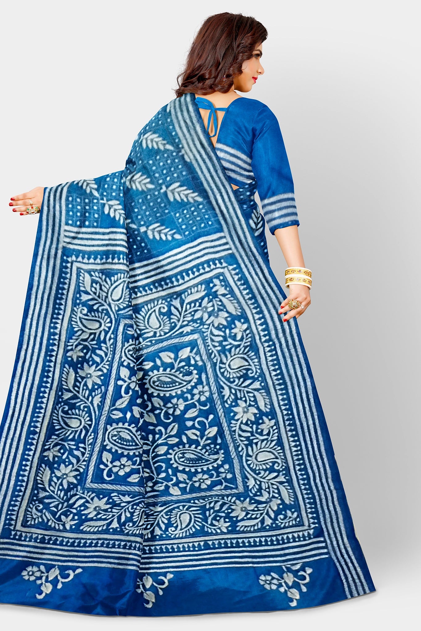 Kantha Stitch: Stylish Blended Silk Saree showcasing Traditional Artistry in Modern Indian Fashion with BP