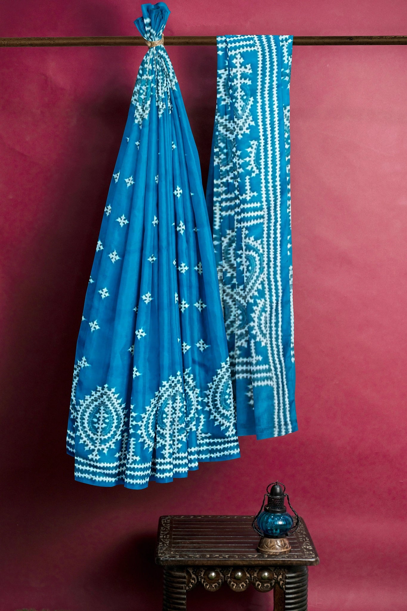 Gujrati Stitch: Stylish Blended Silk Saree showcasing Traditional Artistry in Modern Indian Fashion with BP
