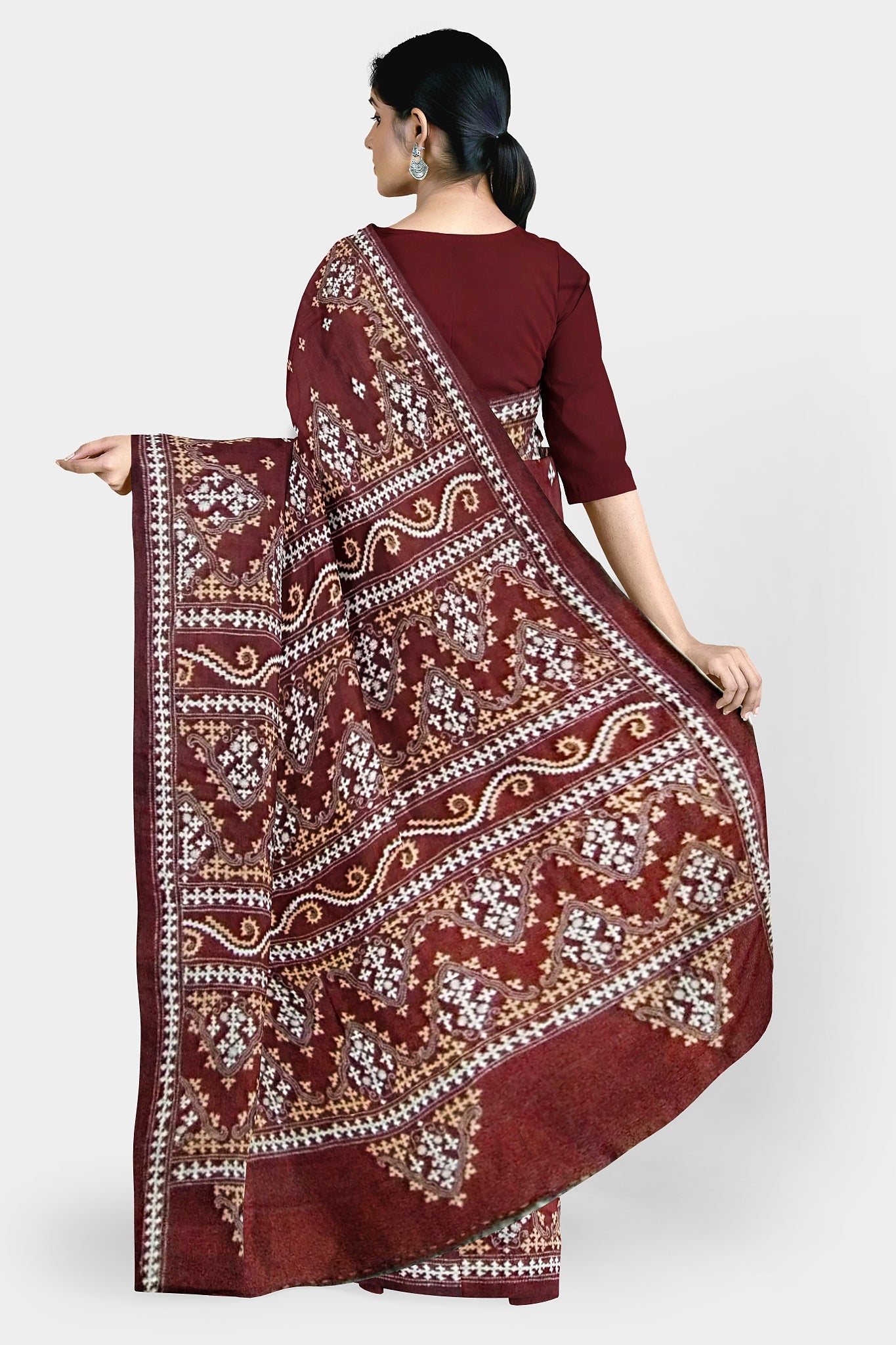 Gujrati Stitch: Stylish Blended Silk Saree showcasing Traditional Artistry in Modern Indian Fashion with BP
