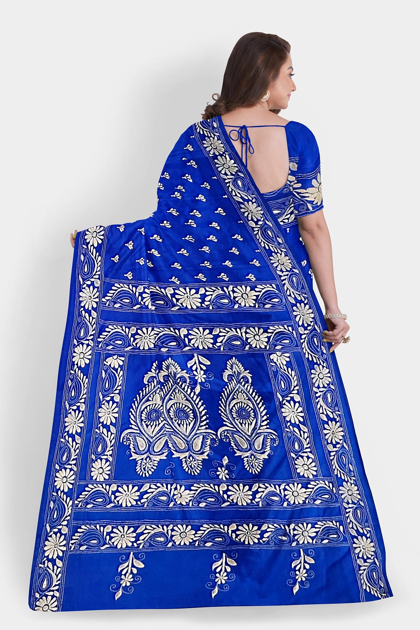 Kantha Stitch: Stylish Blended Silk Saree showcasing Traditional Artistry in Modern Indian Fashion