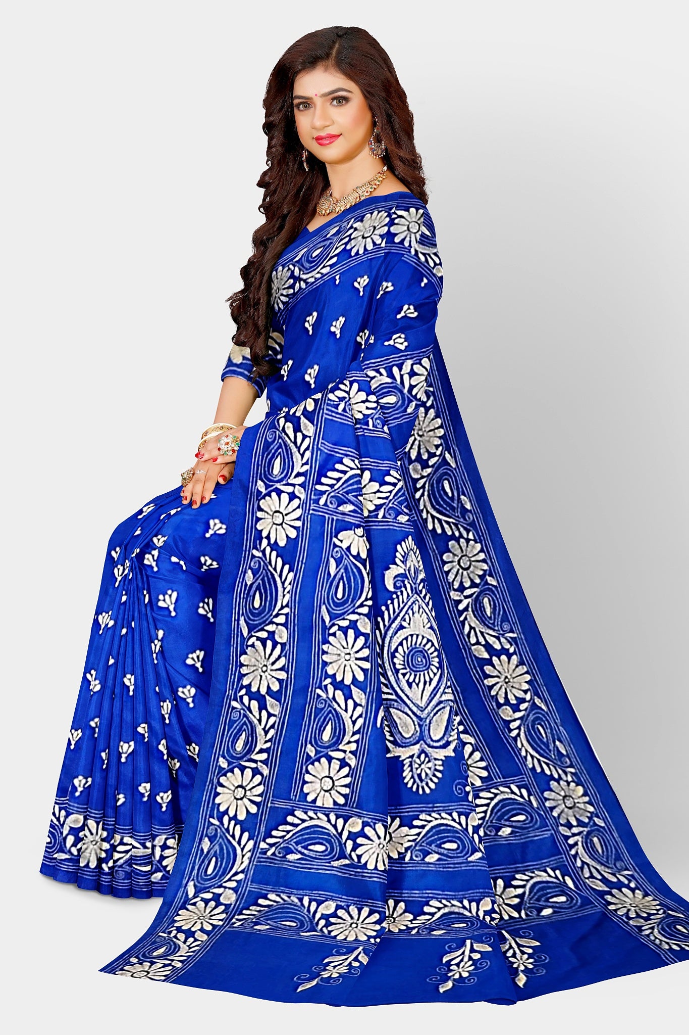 Kantha Stitch: Stylish Blended Silk Saree showcasing Traditional Artistry in Modern Indian Fashion