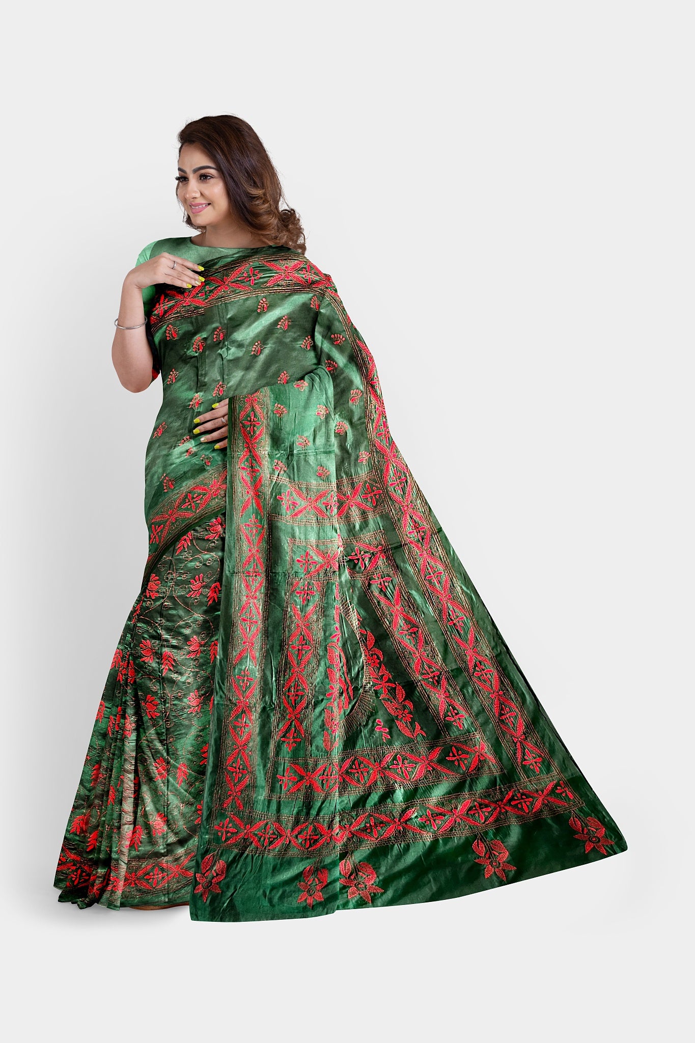 Stunning Jade Black Red Silk Kantha Stitch Saree – Craftyle