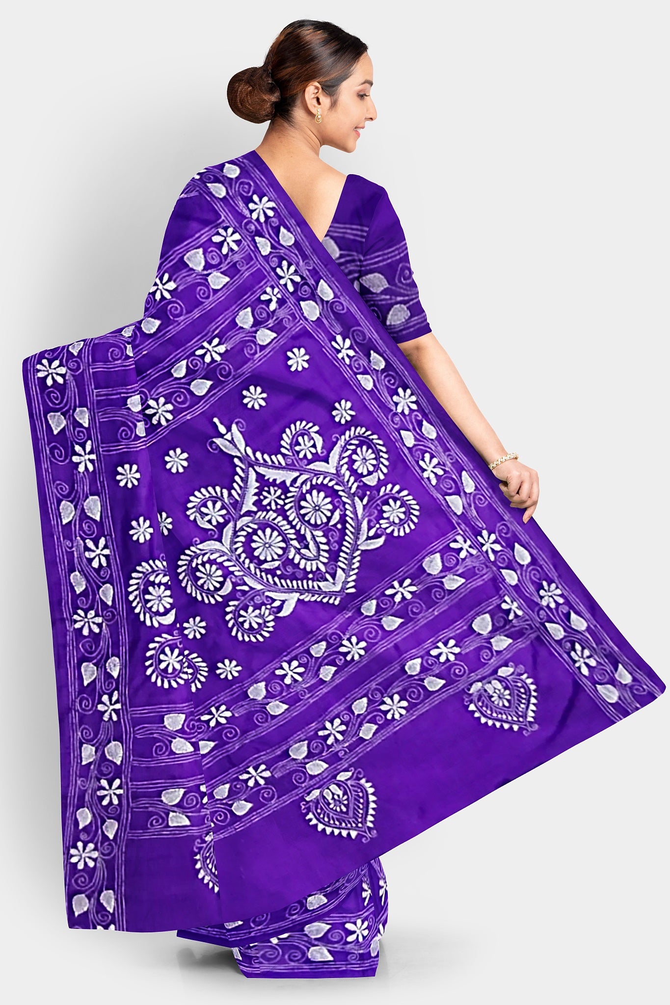 Kantha Stitch: Stylish Blended Silk Saree showcasing Traditional Artistry in Modern Indian Fashion With BP
