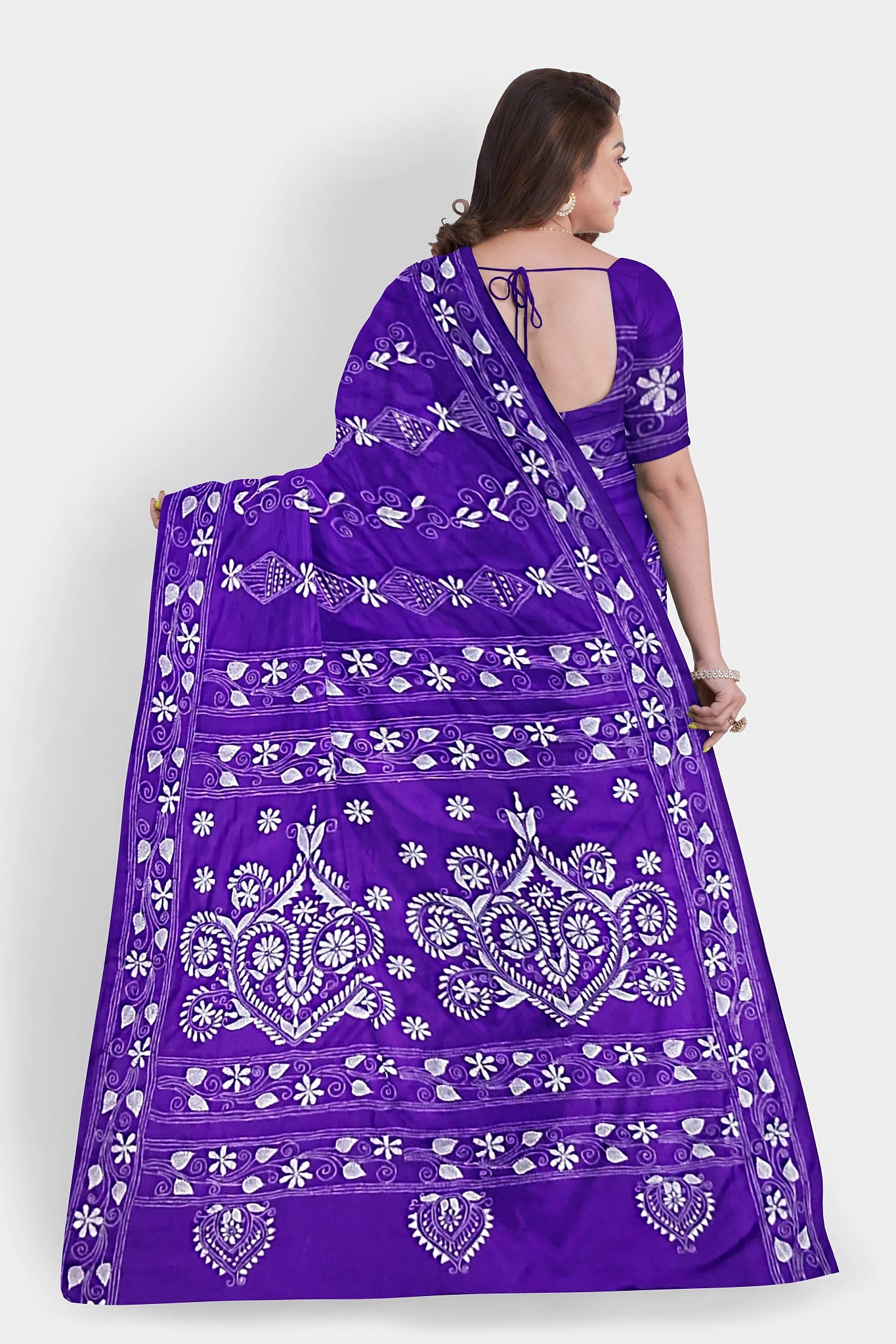 Kantha Stitch: Stylish Blended Silk Saree showcasing Traditional Artistry in Modern Indian Fashion With BP