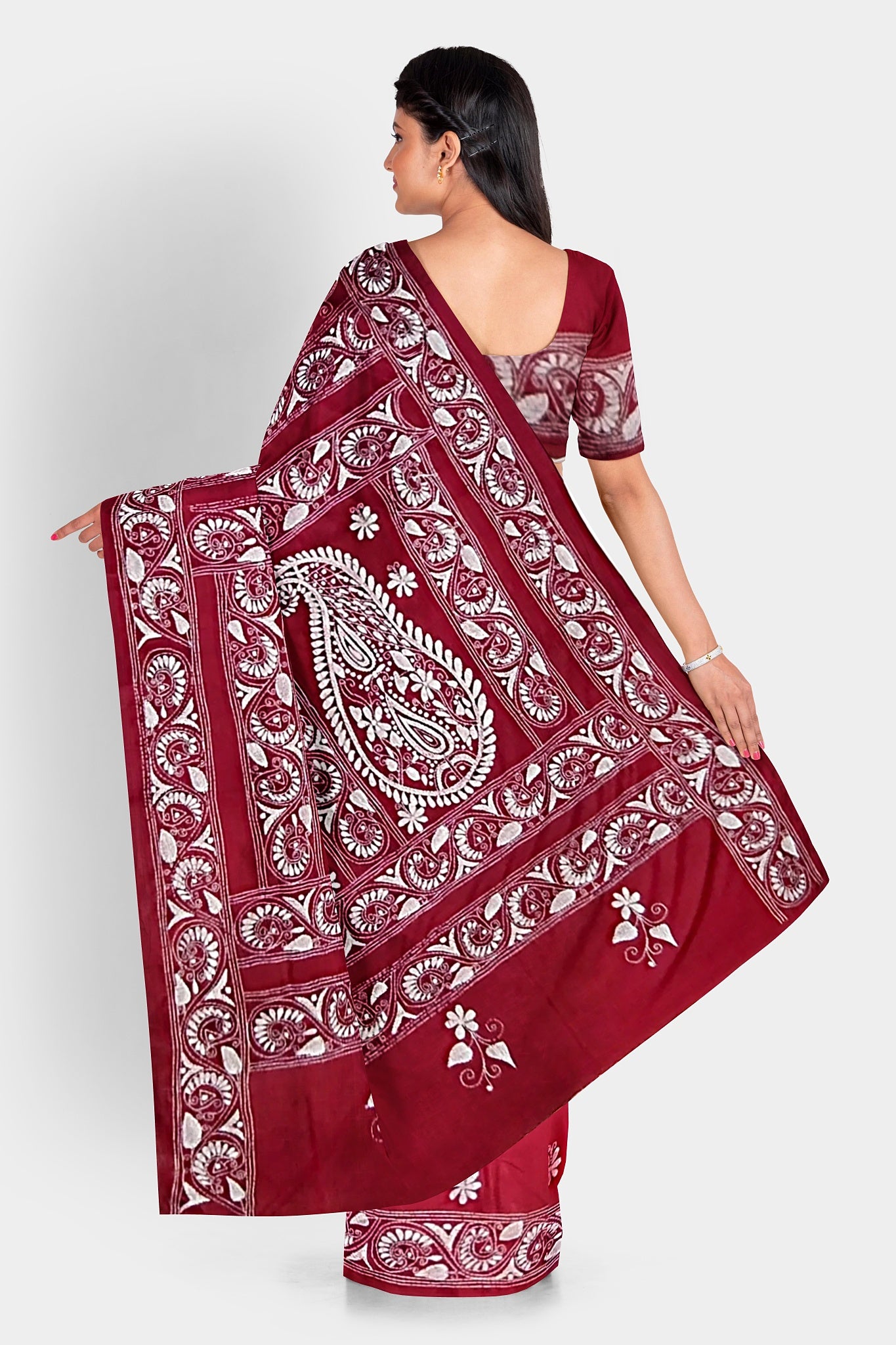 Kantha Stitch: Stylish Blended Silk Saree showcasing Traditional Artistry in Modern Indian Fashion With BP