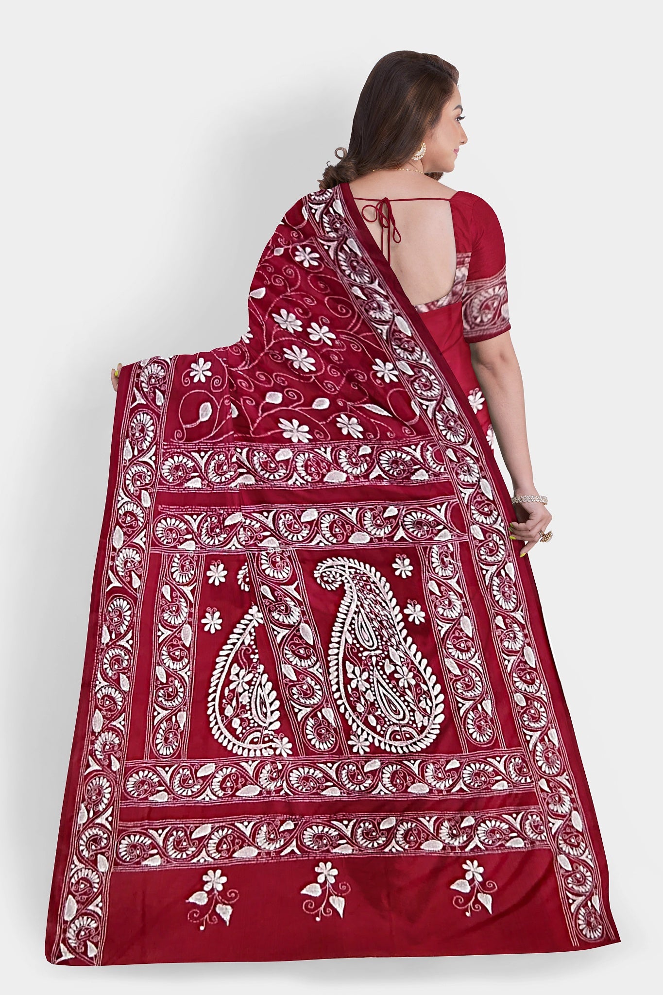 Kantha Stitch: Stylish Blended Silk Saree showcasing Traditional Artistry in Modern Indian Fashion With BP
