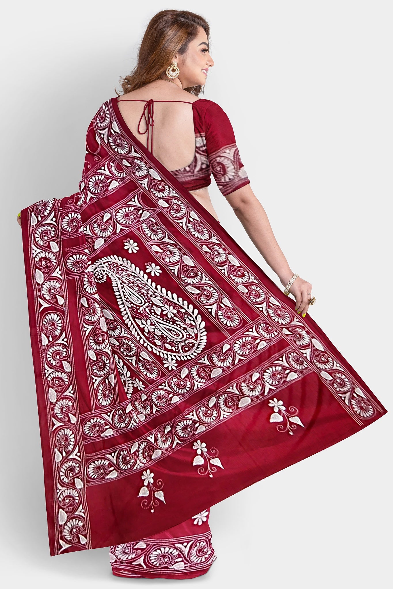 Kantha Stitch: Stylish Blended Silk Saree showcasing Traditional Artistry in Modern Indian Fashion With BP