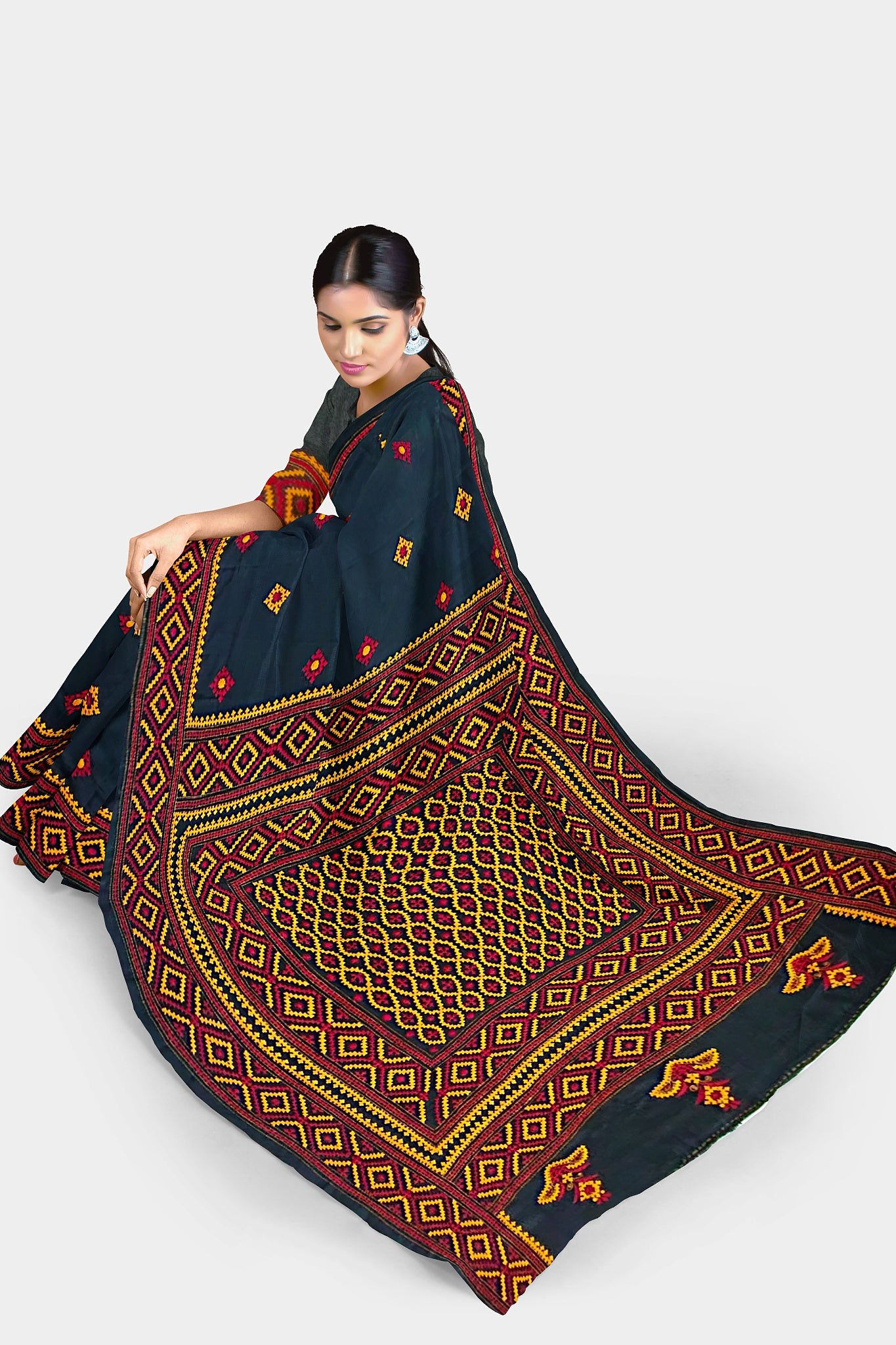 Kantha Stitch: Stylish Blended Silk Saree showcasing Traditional Artistry in Modern Indian Fashion