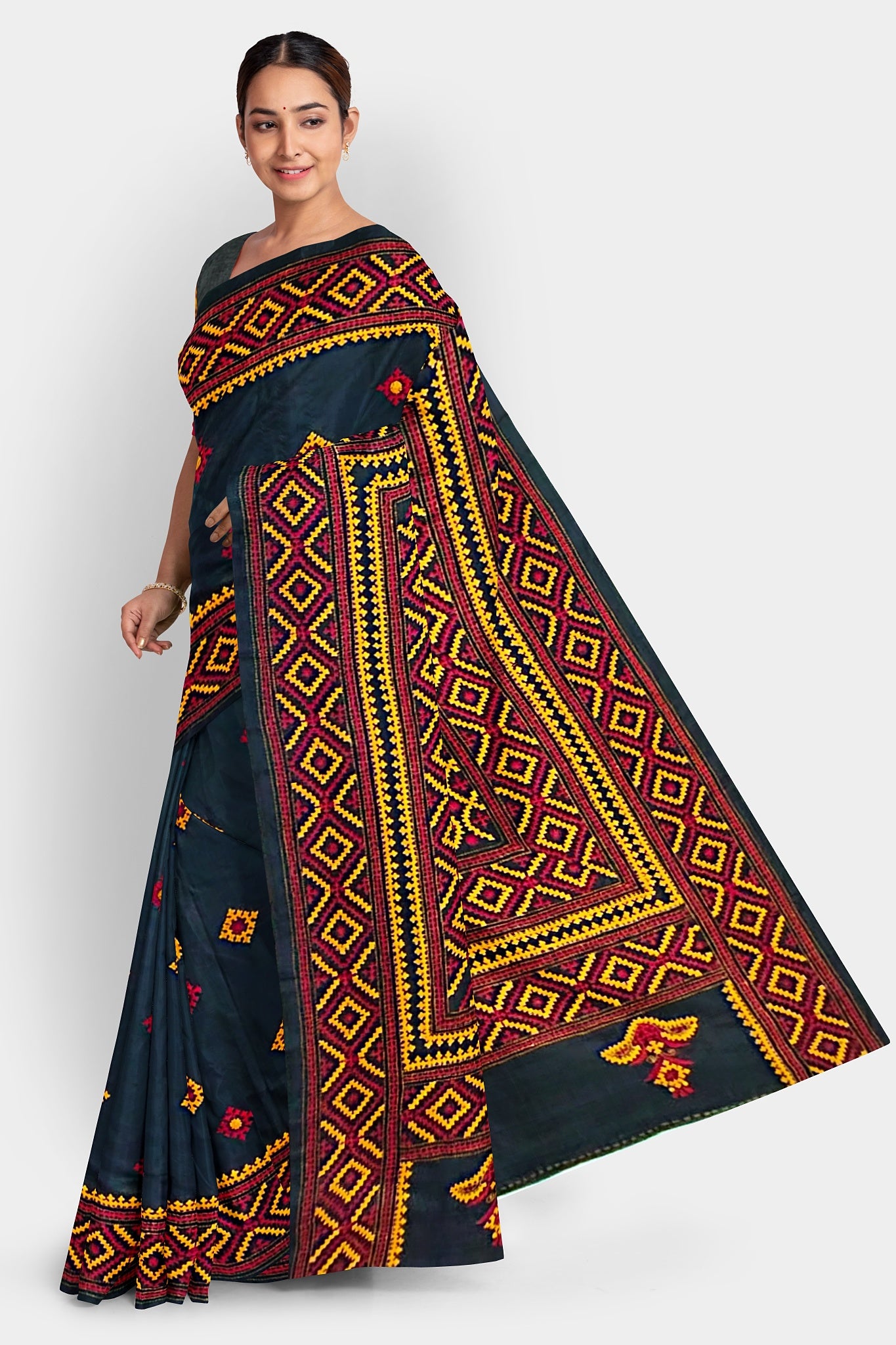 Kantha Stitch: Stylish Blended Silk Saree showcasing Traditional Artistry in Modern Indian Fashion