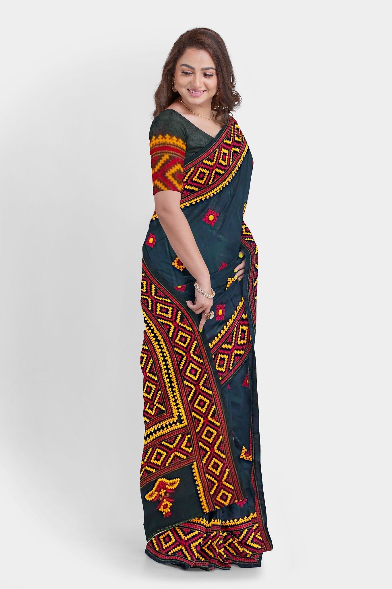 Kantha Stitch: Stylish Blended Silk Saree showcasing Traditional Artistry in Modern Indian Fashion