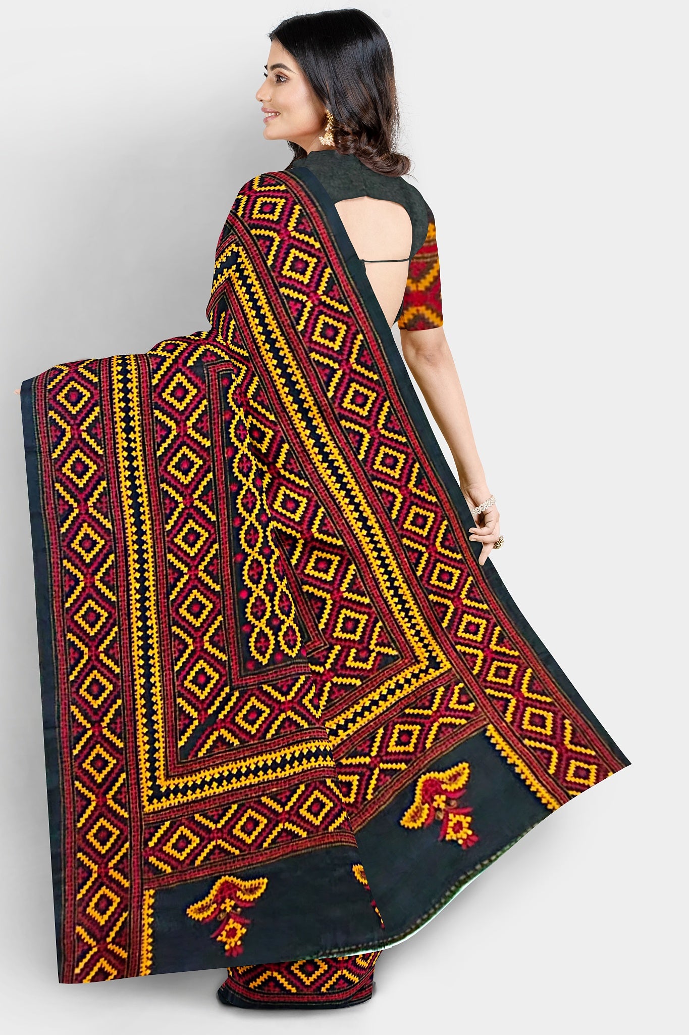 Kantha Stitch: Stylish Blended Silk Saree showcasing Traditional Artistry in Modern Indian Fashion