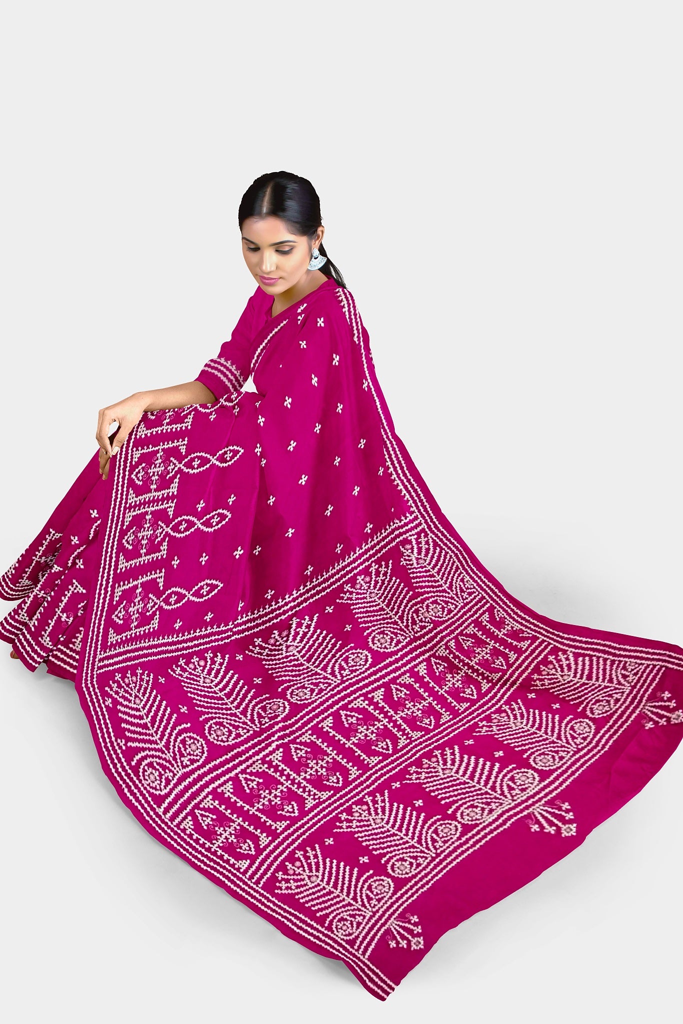 Gujrati Stitch: Stylish Blended Silk Saree showcasing Traditional Artistry in Modern Indian Fashion