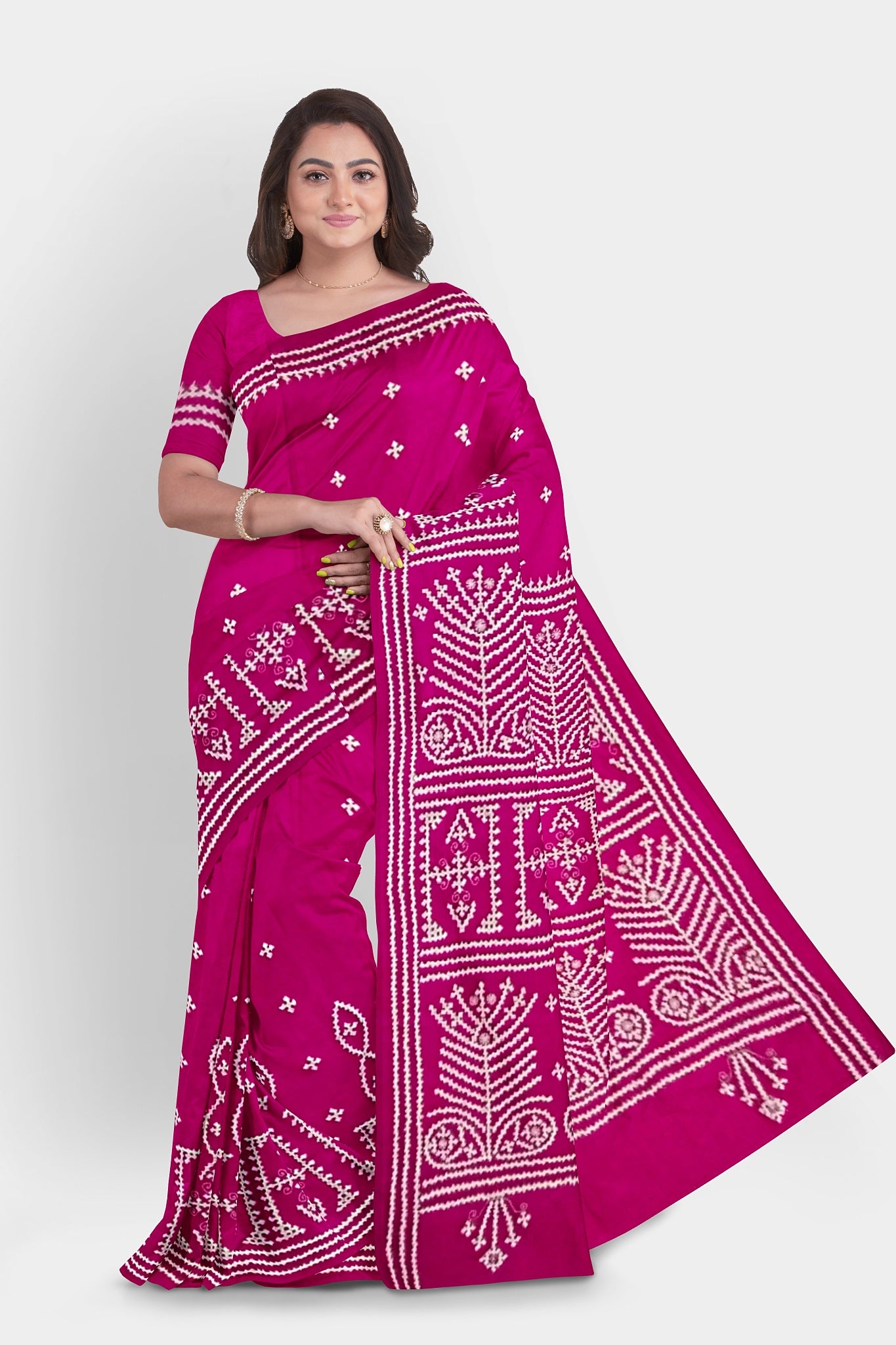 Gujrati Stitch: Stylish Blended Silk Saree showcasing Traditional Artistry in Modern Indian Fashion