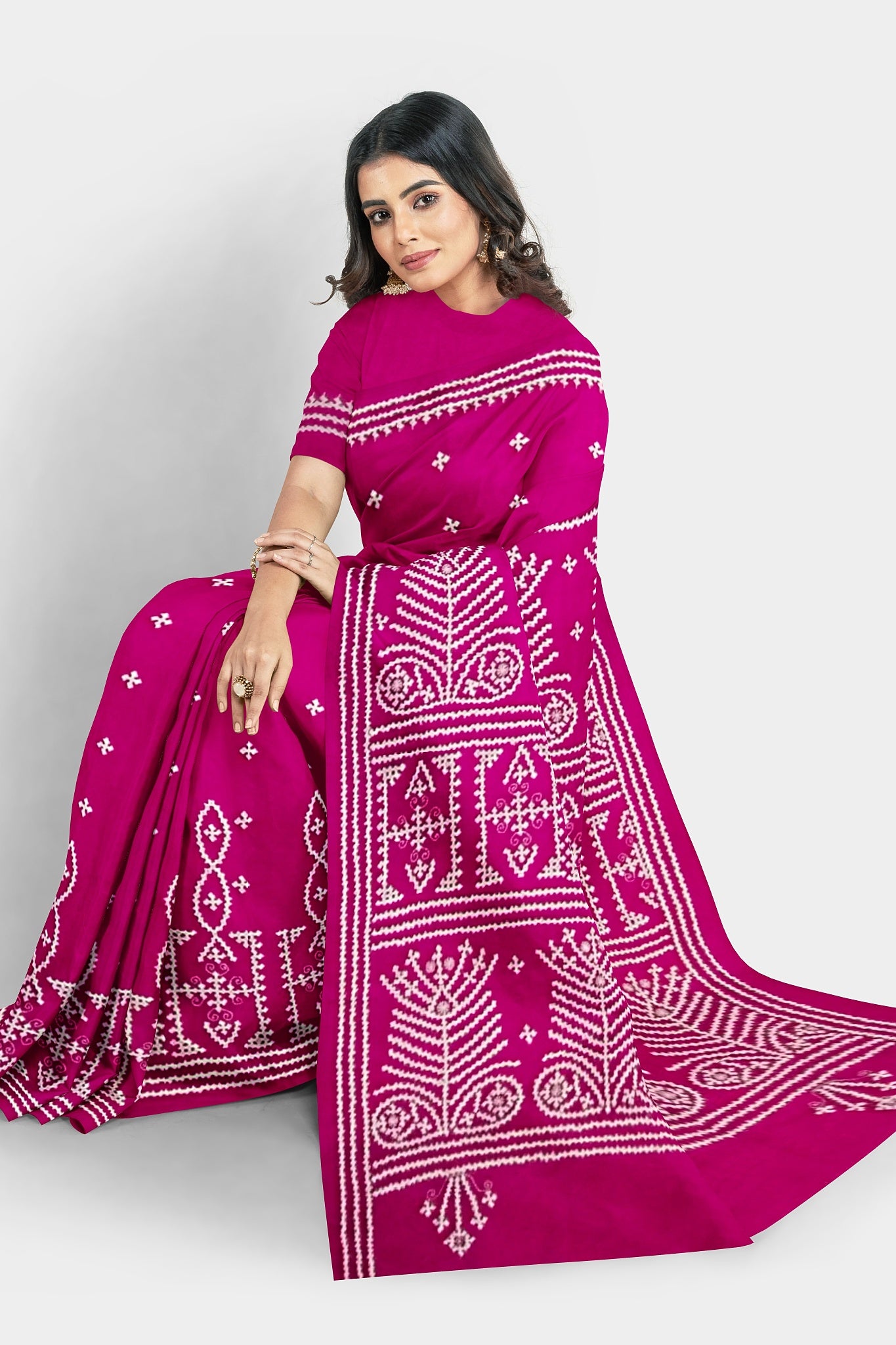 Gujrati Stitch: Stylish Blended Silk Saree showcasing Traditional Artistry in Modern Indian Fashion
