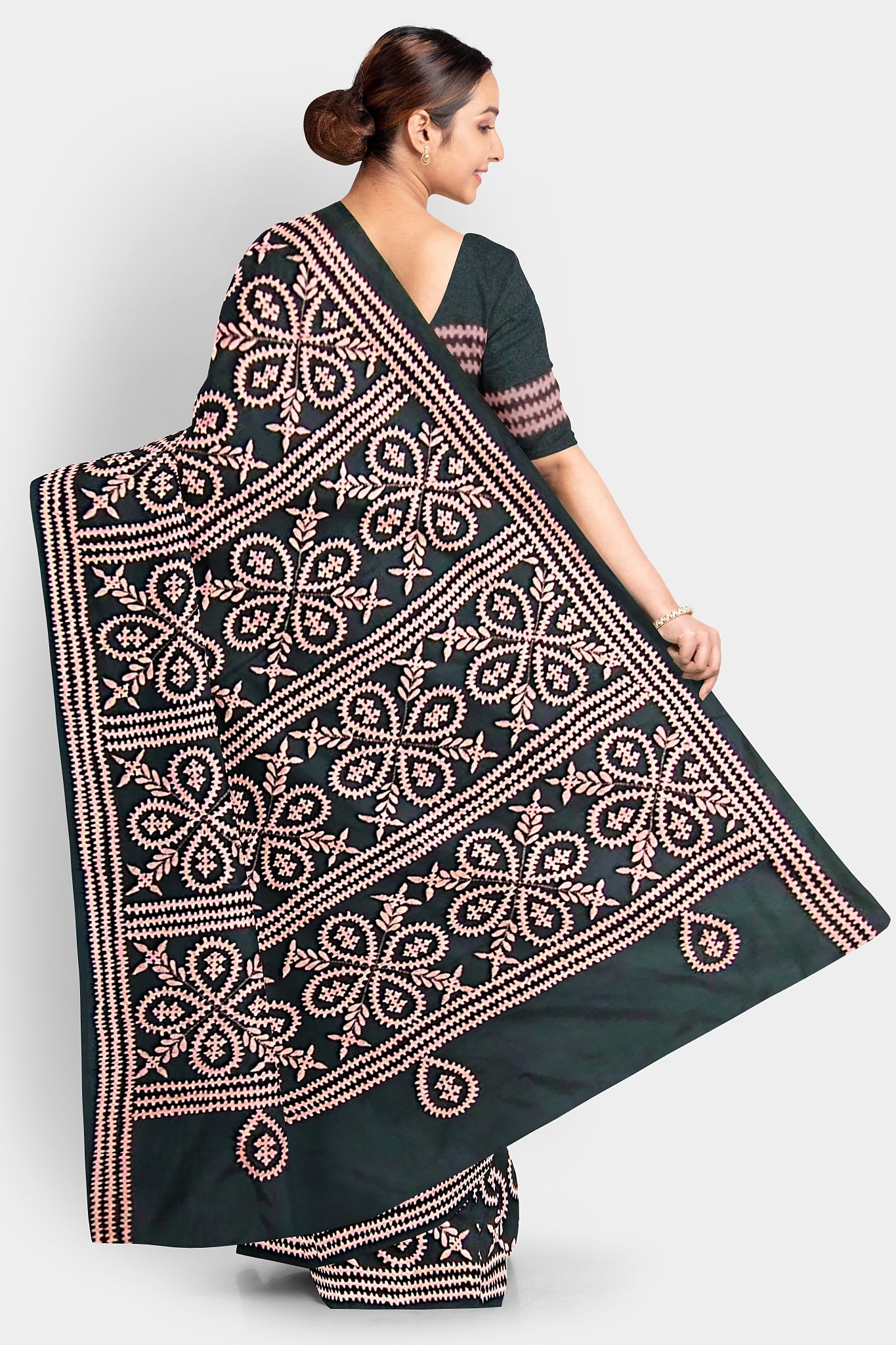 Gujrati Stitch: Stylish Blended Silk Saree showcasing Traditional Artistry in Modern Indian Fashion with BP