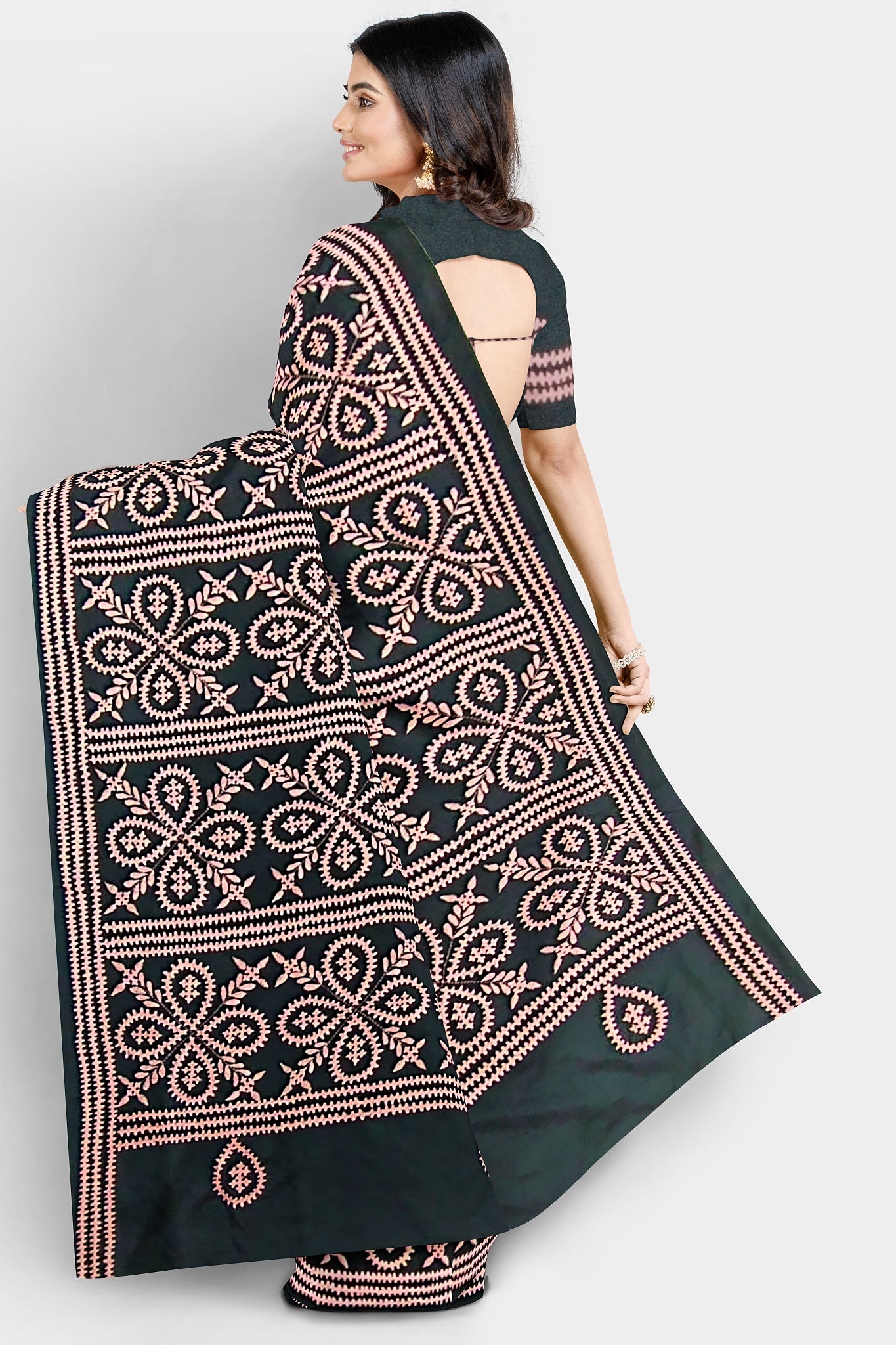 Gujrati Stitch: Stylish Blended Silk Saree showcasing Traditional Artistry in Modern Indian Fashion with BP