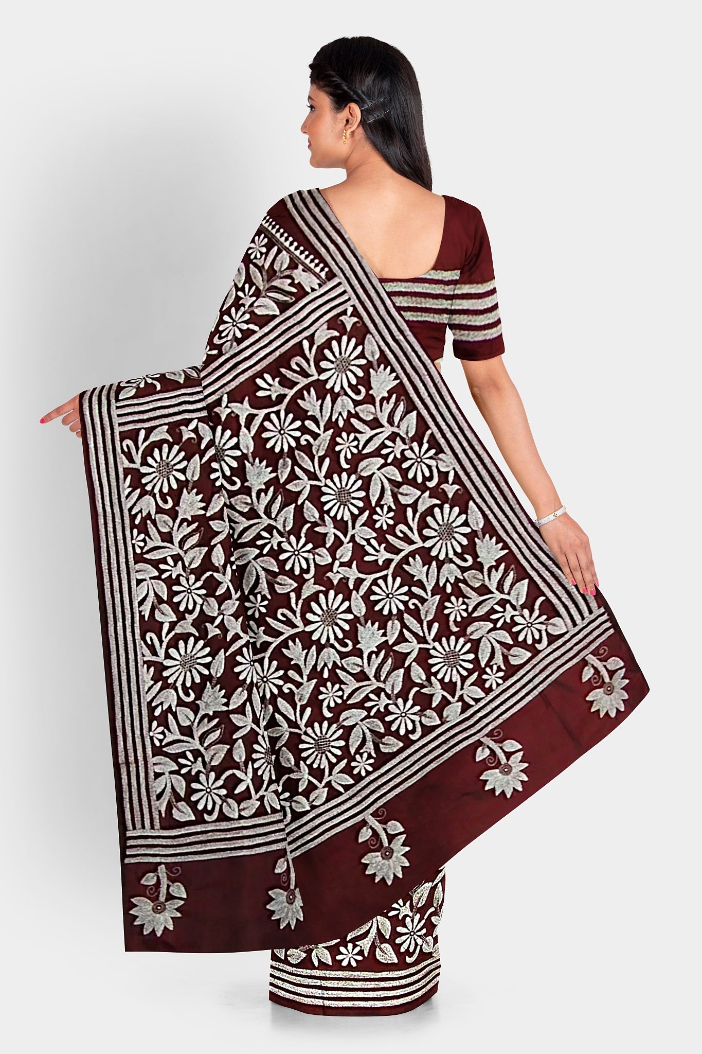 Kantha Stitch: Stylish Blended Silk Saree showcasing Traditional Artistry in Modern Indian Fashion with BP