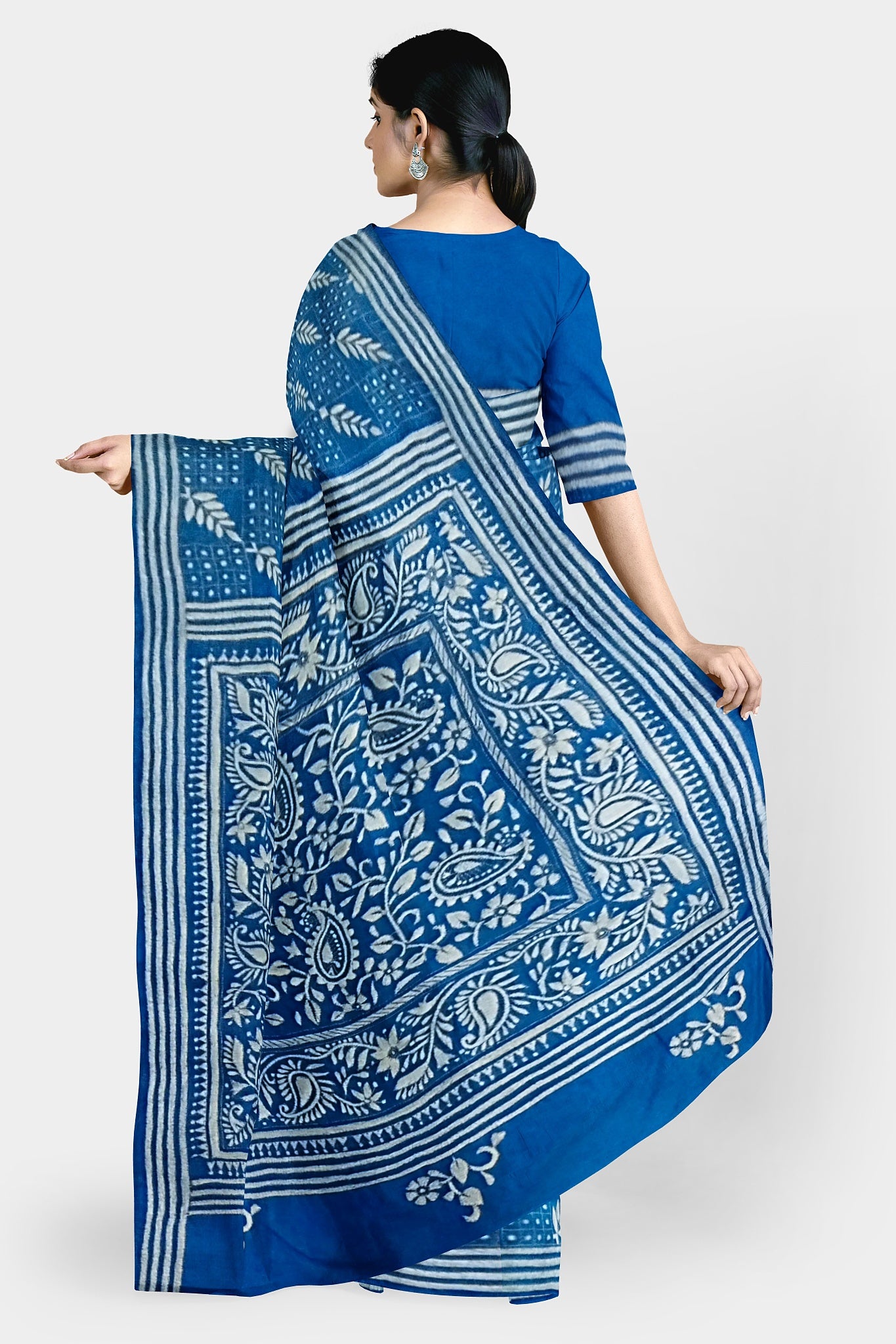 Kantha Stitch: Stylish Blended Silk Saree showcasing Traditional Artistry in Modern Indian Fashion with BP