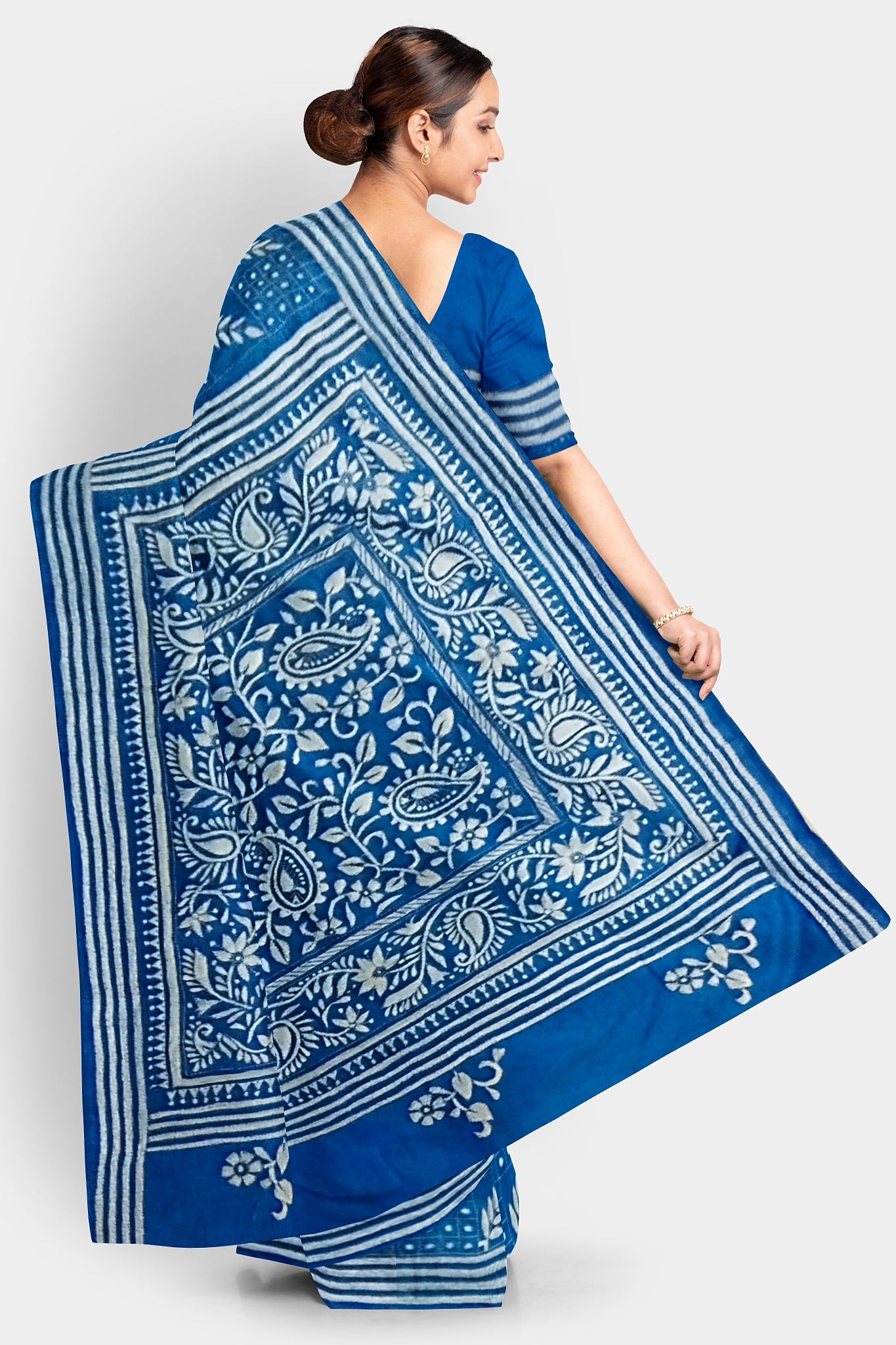 Kantha Stitch: Stylish Blended Silk Saree showcasing Traditional Artistry in Modern Indian Fashion with BP