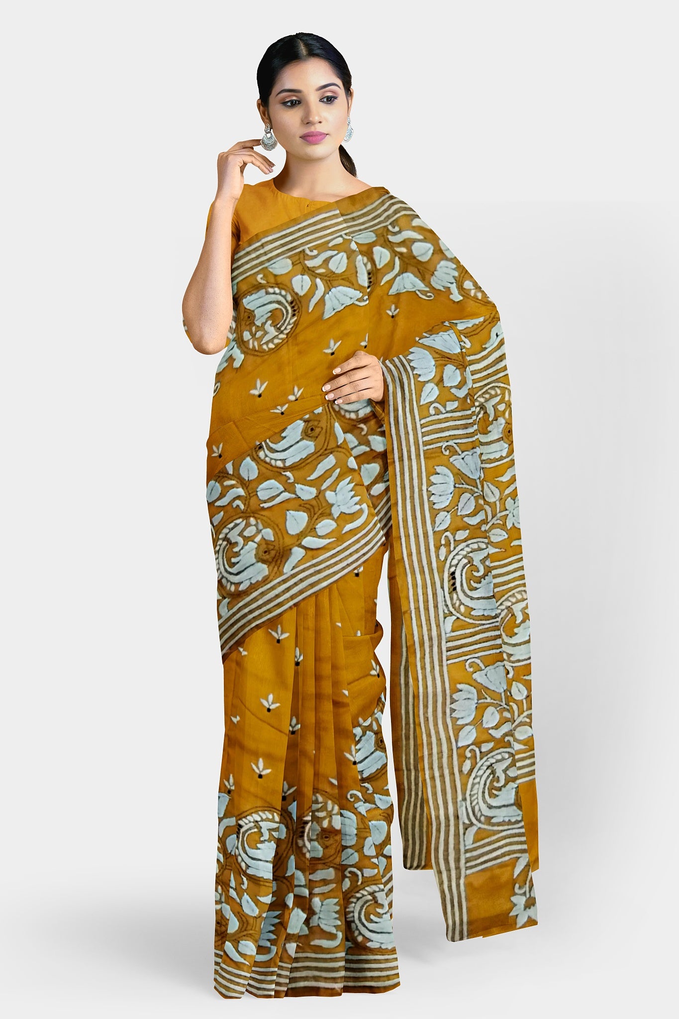 Kantha Stitch: Stylish Blended Silk Saree showcasing Traditional Artistry in Modern Indian Fashion with BP