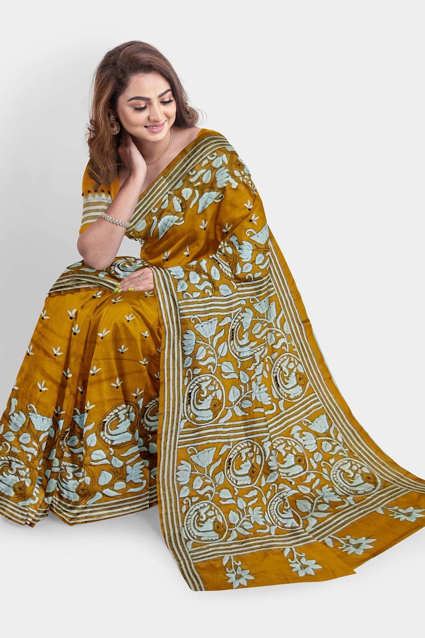 Kantha Stitch: Stylish Blended Silk Saree showcasing Traditional Artistry in Modern Indian Fashion with BP