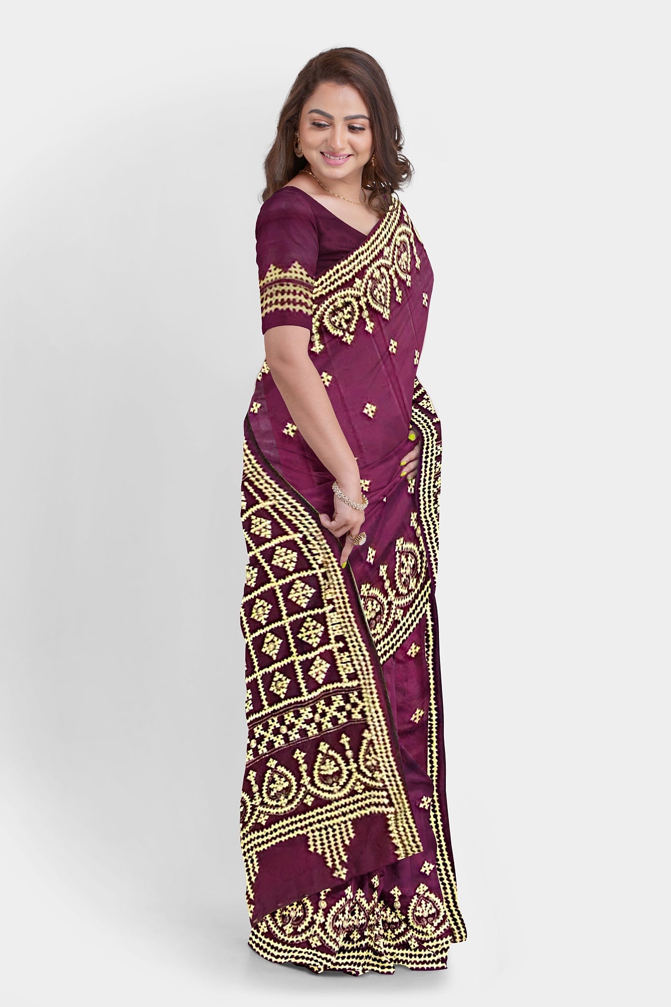 Gujrati Stitch: Stylish Blended Silk Saree showcasing Traditional Artistry in Modern Indian Fashion with BP