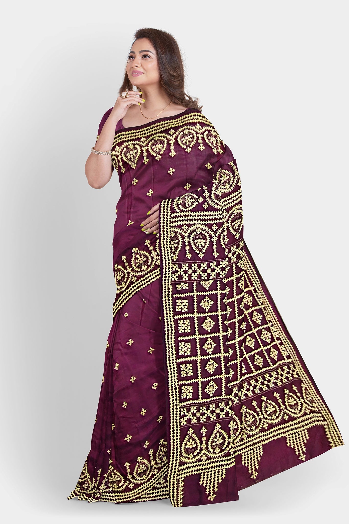Gujrati Stitch: Stylish Blended Silk Saree showcasing Traditional Artistry in Modern Indian Fashion with BP