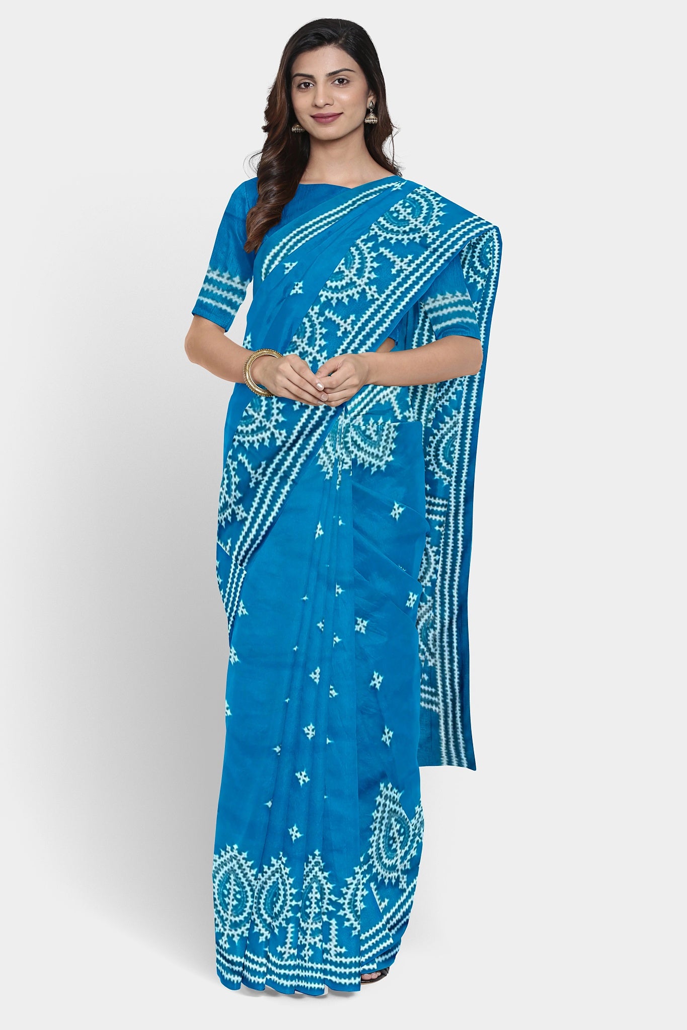 Gujrati Stitch: Stylish Blended Silk Saree showcasing Traditional Artistry in Modern Indian Fashion with BP