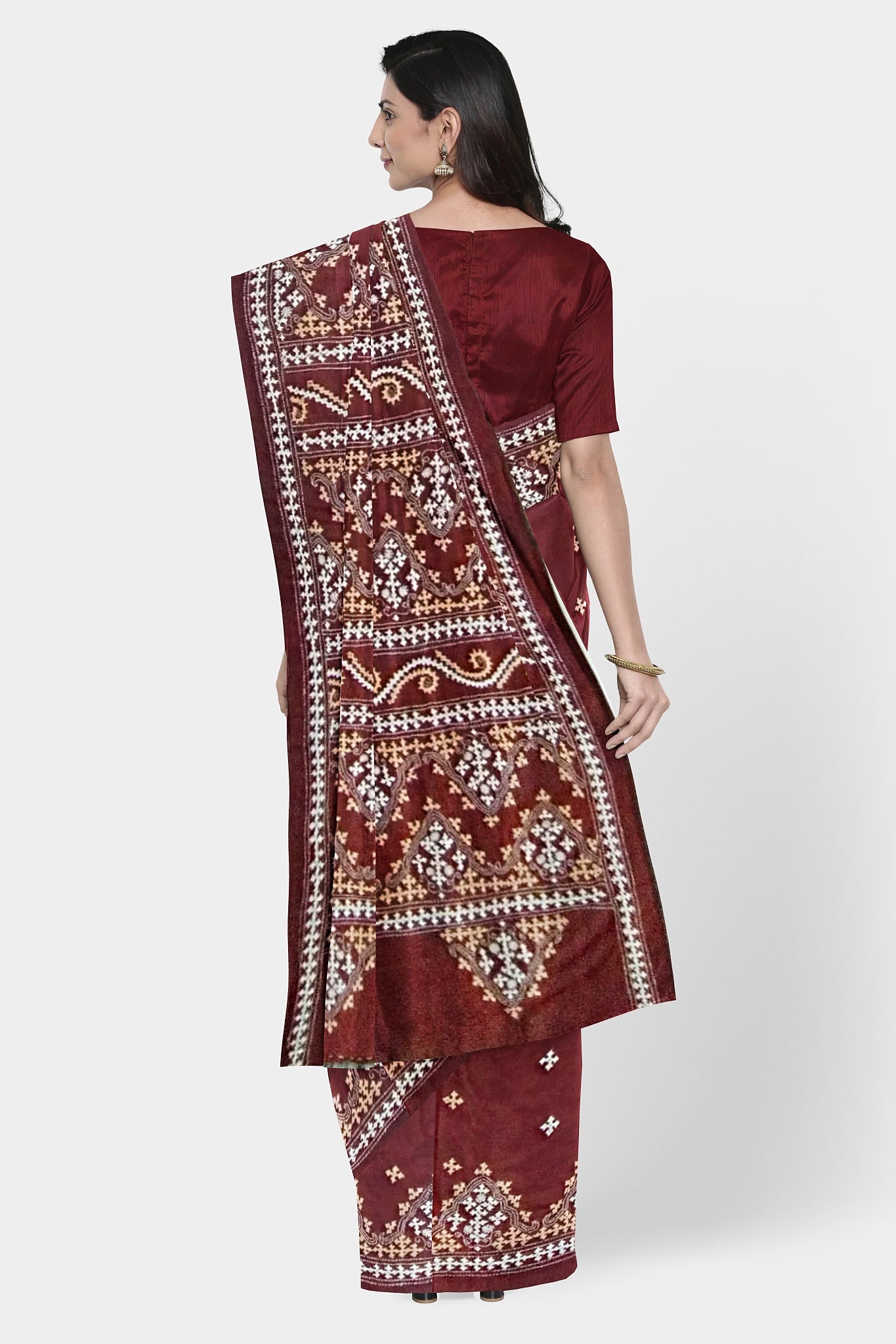 Gujrati Stitch: Stylish Blended Silk Saree showcasing Traditional Artistry in Modern Indian Fashion with BP