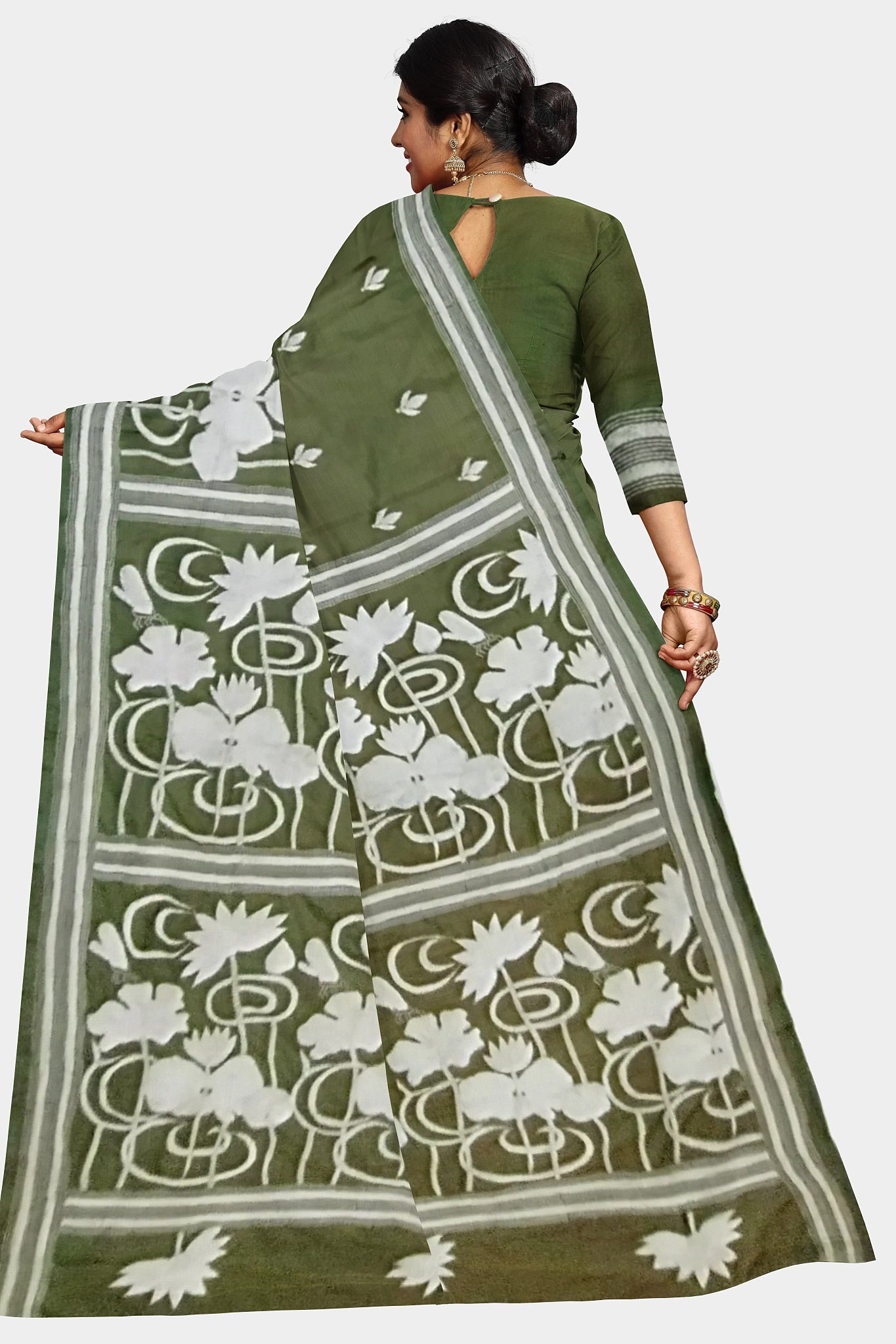 Kantha Stitch: Stylish Blended Silk Saree showcasing Traditional Artistry in Modern Indian Fashion with BP
