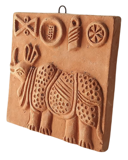 Harappan-Themed Terracotta Décor – Eco-Friendly Clay Art for Walls