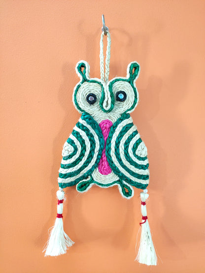 MuJute Owl Wall Hanging - Add a Touch of Nature to Your Home Decor